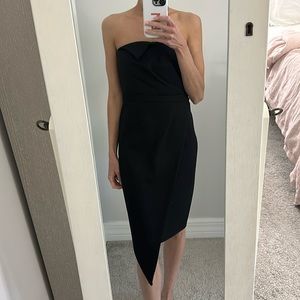 Lulu’s Strapless Dress